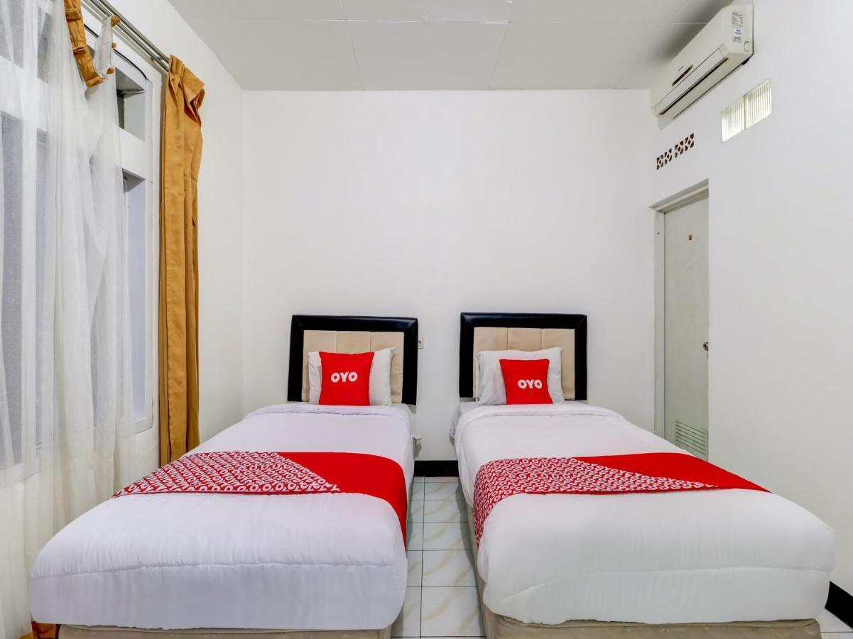 Oyo 3341 Ten Guest House Bandung Exterior photo